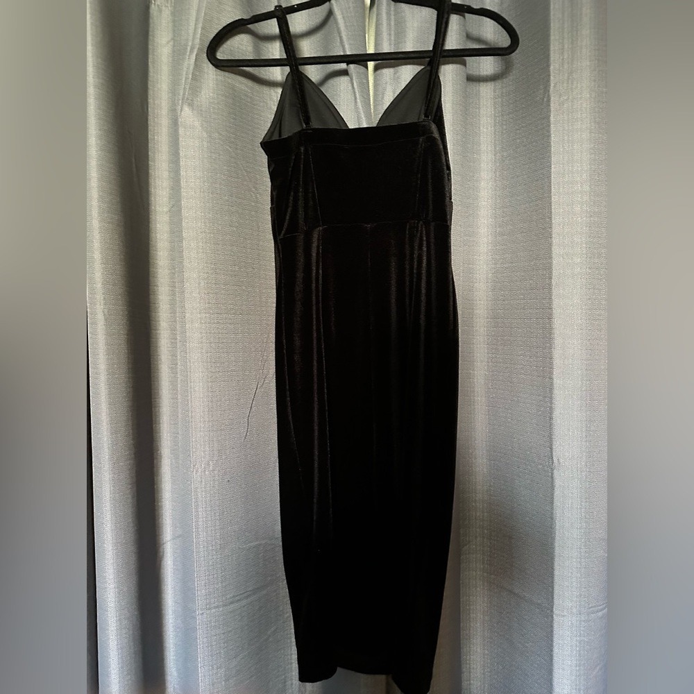 Black Velvet Dress Size Small - Picture 3 of 3